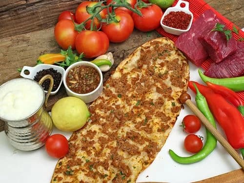 Lahmacun — İsot Lahmacun
