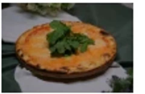 Lummi Restaurant — Mozarella Peynirli Pizza