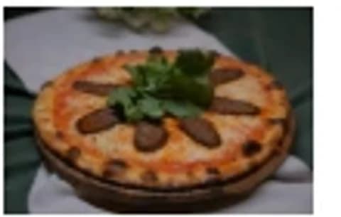 Lummi Restaurant — Sucuklu Mozarella Pizza