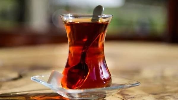 Sadık Künefe — Çay