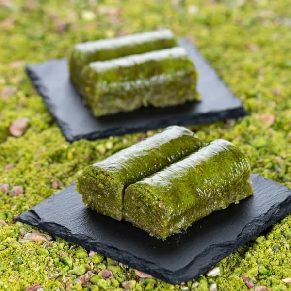 Sadık Künefe — Fıstık Sarma Baklava