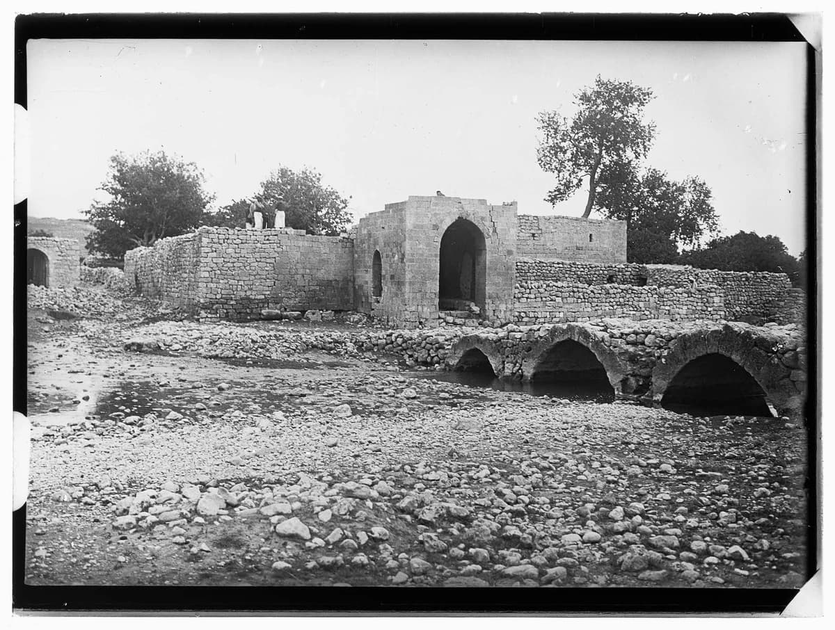 Harzem — Medreseden görünüm