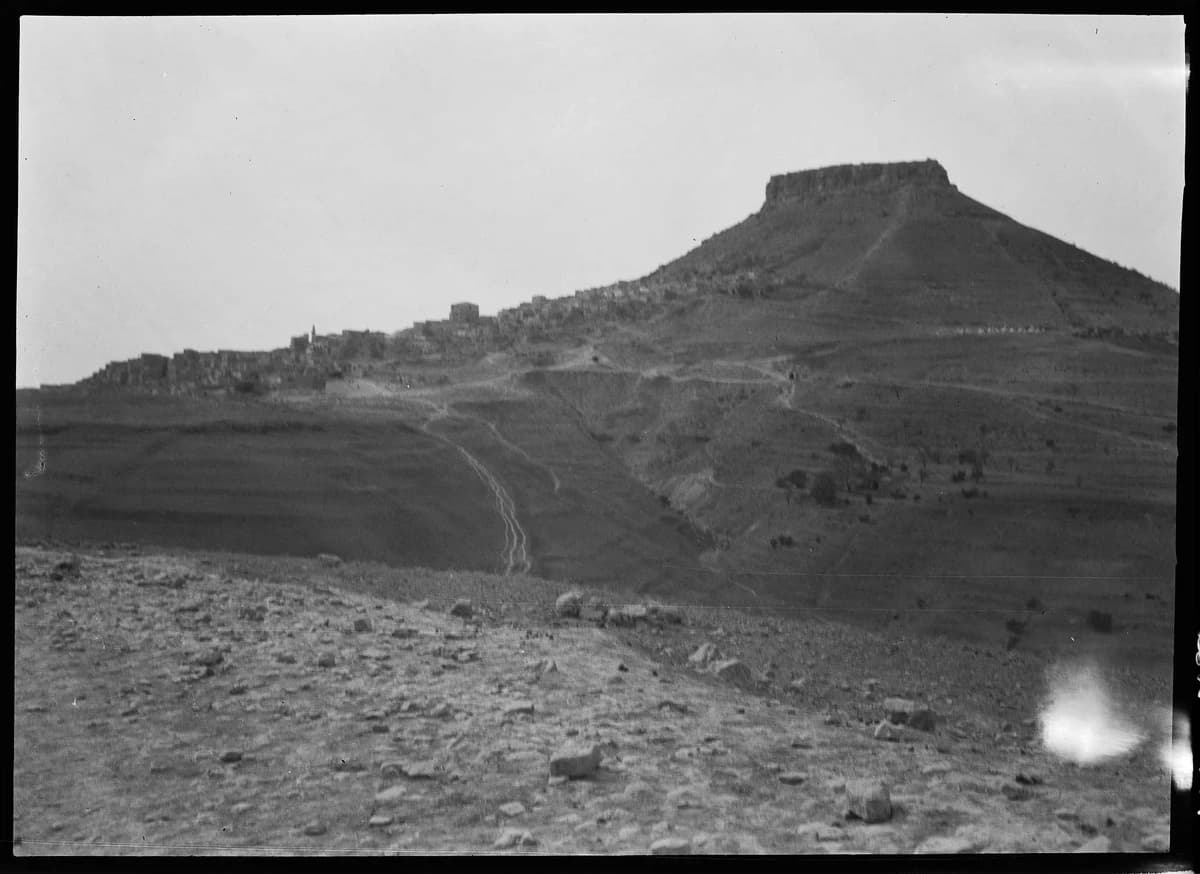 Mardin — Midyat yolundan görünüm