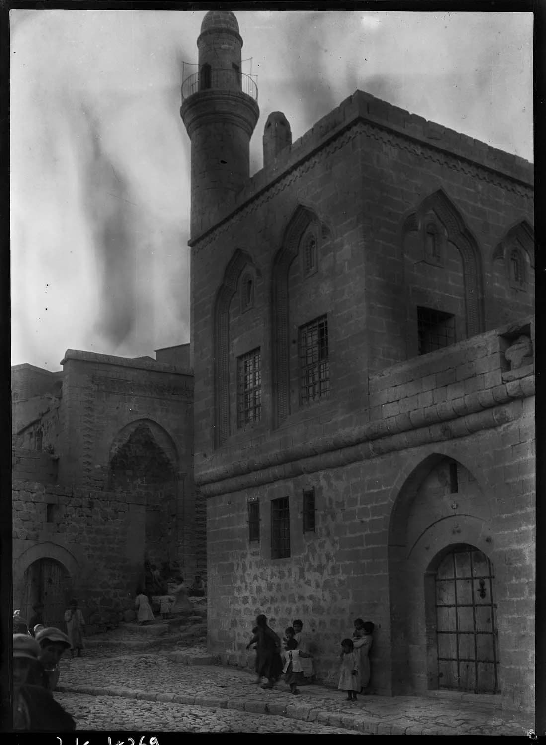 Mardin — Melik Mahmut Camii yakınındaki yeni tarihli bir evin dıştan görünümü